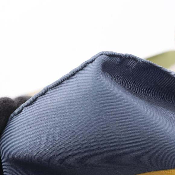 HERMES Blue Silk Scarf - Picture 5 of 7